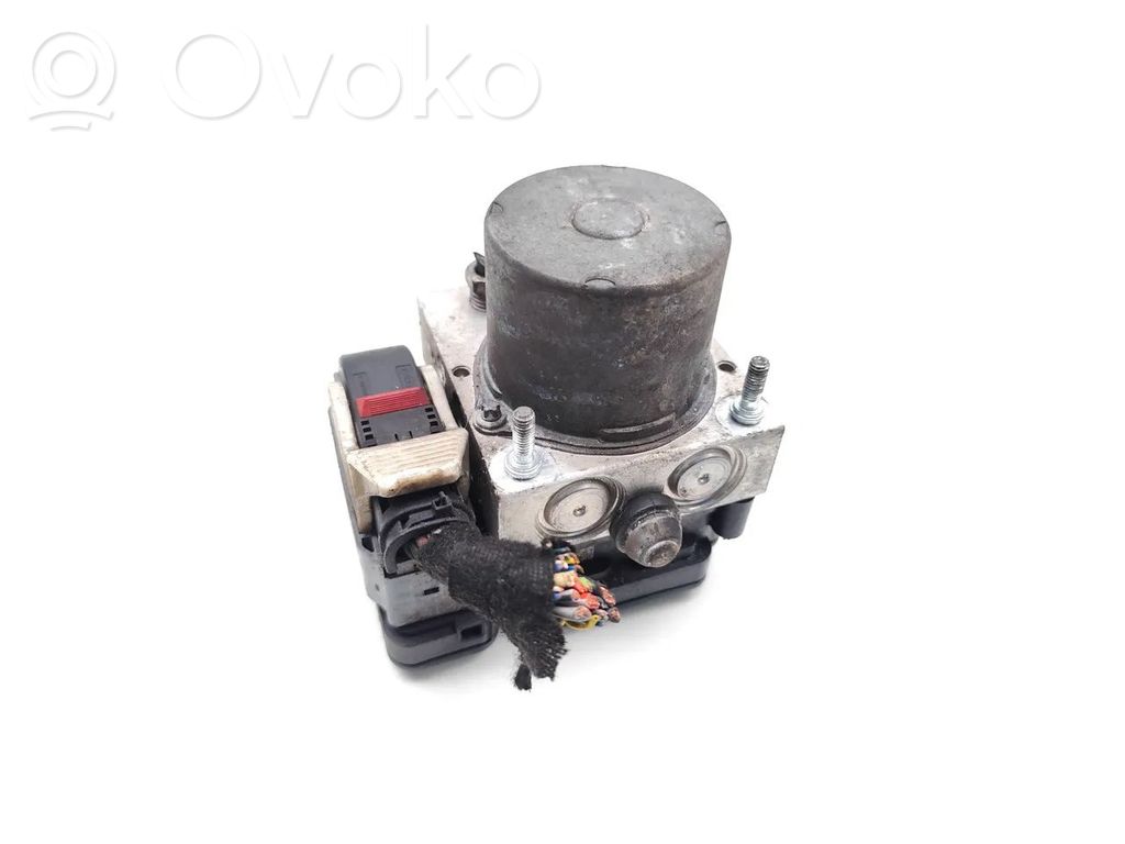 Opel Insignia B ABS bloks 