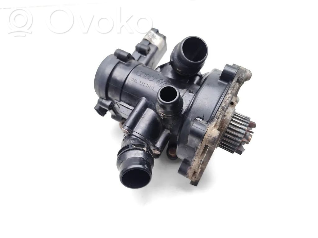 Audi A4 S4 B9 Termostatas/ termostato korpusas 