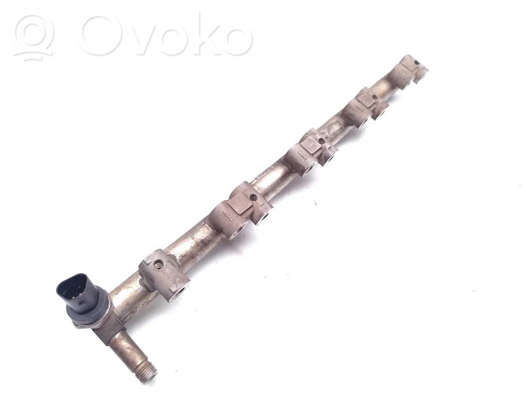 Polttoainepääputki   AG9E9F797AB,0261555088