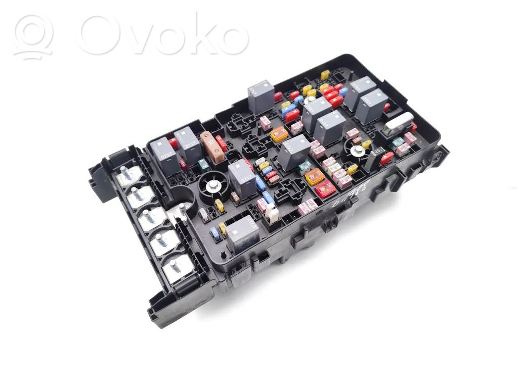 Jeep Cherokee KL Módulo de fusible 