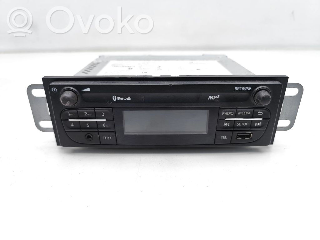 Opel Vivaro Panel / Radioodtwarzacz CD/DVD/GPS 