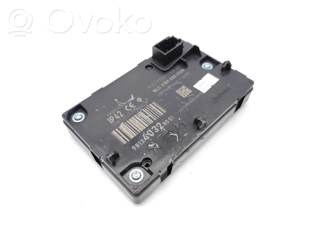 Peugeot 3008 II Wireless charging module 