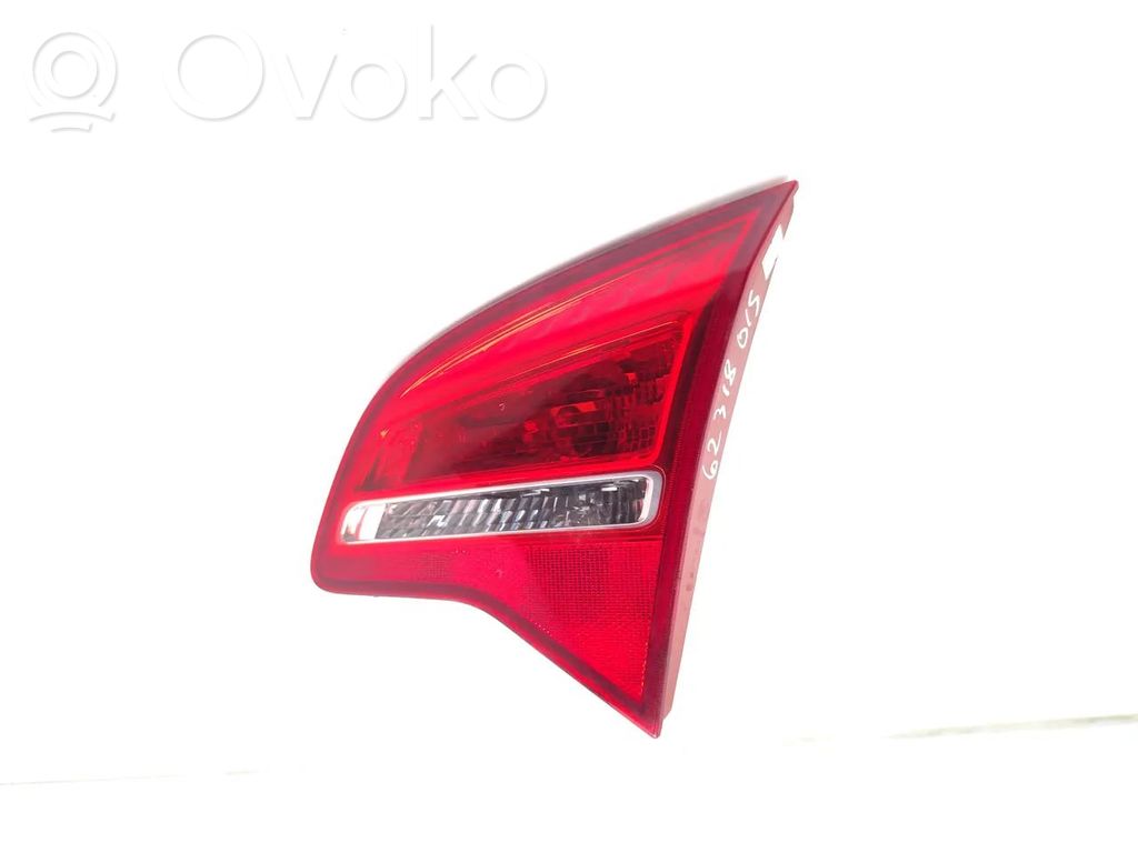 Opel Meriva B Lampă spate în capacul portbagajului 