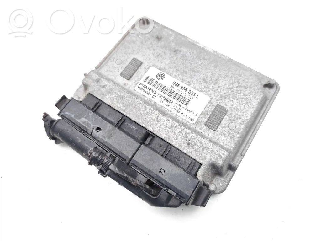 Engine control unit/module   03E906033L,5WP44301