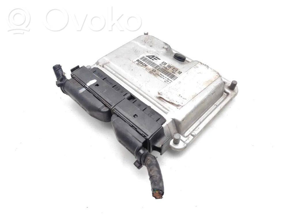 Unidad de control/módulo del motor   038906019NB,0281011821
