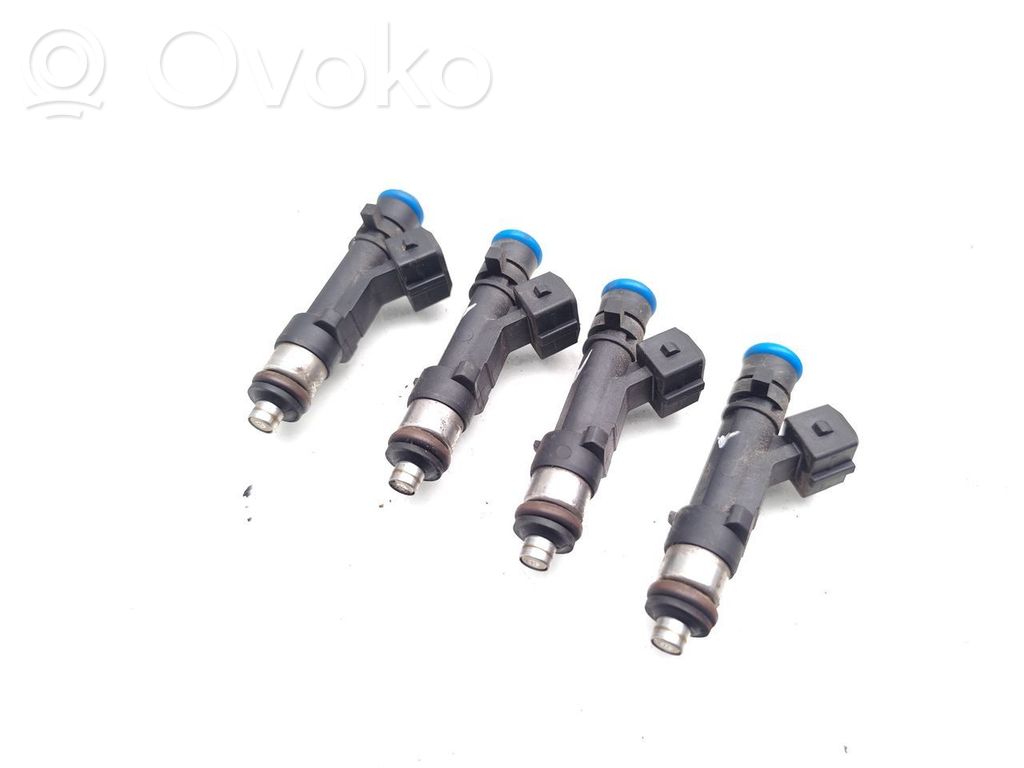 Juego de inyectores de combustible   0280158205