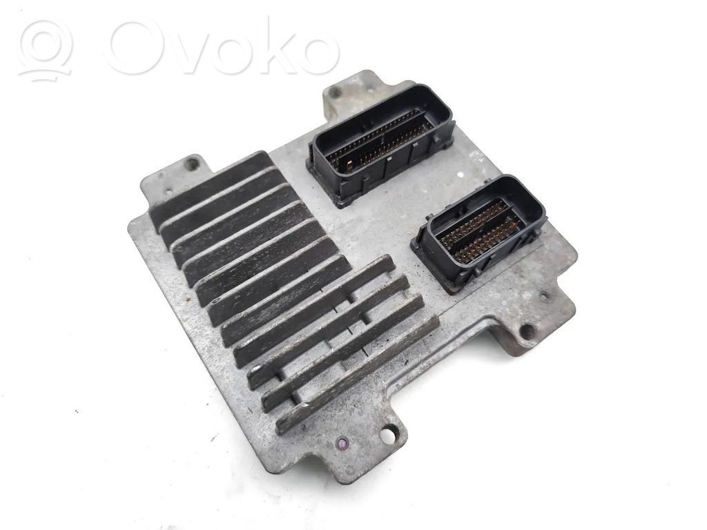 Moottorin ohjainlaite/moduuli   55577841