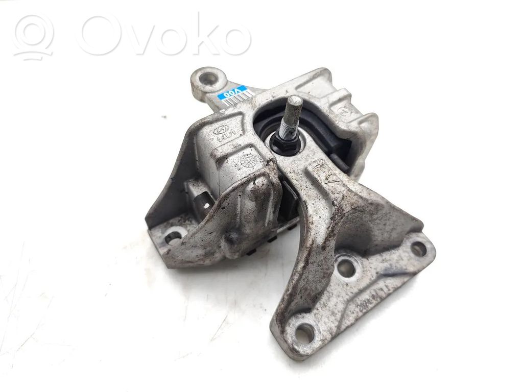 Hyundai Kona II Engine mount bracket 