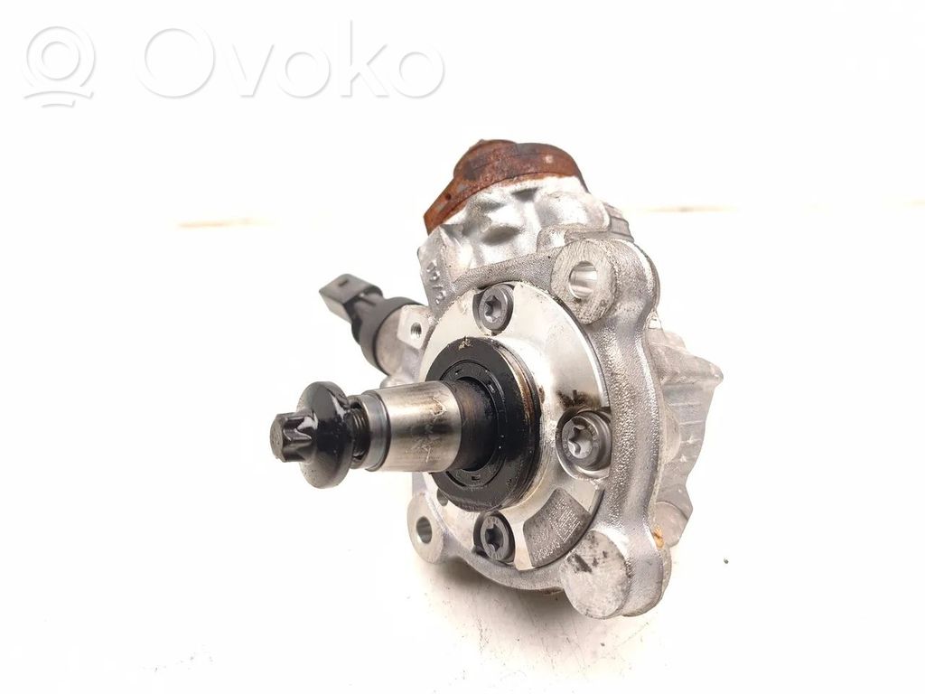 BMW 1 E81 E87 Fuel injection high pressure pump 