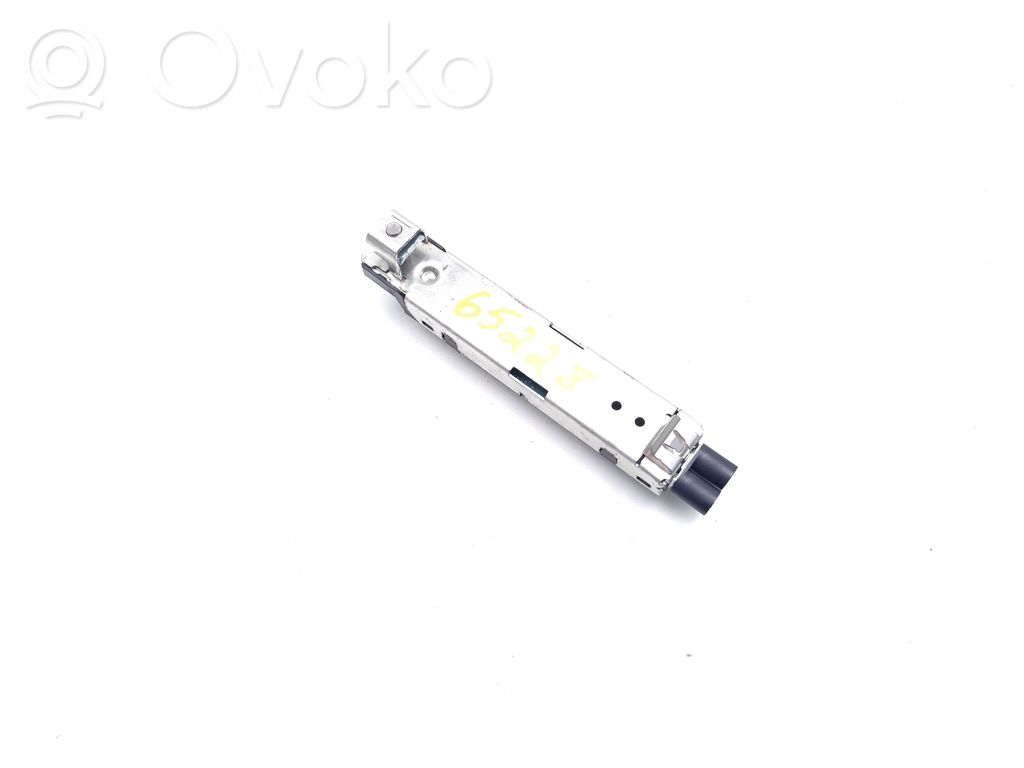 Seat Leon IV Antennenverstärker Signalverstärker 