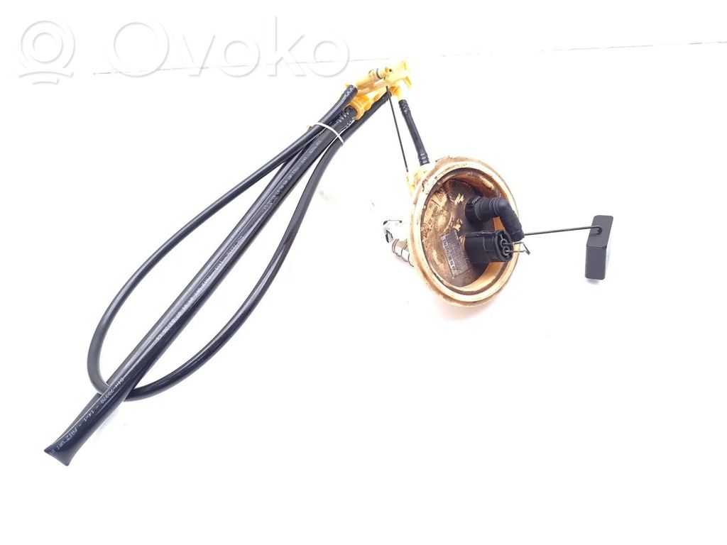 BMW 7 E65 E66 Polttoainesäiliön pumppu 
