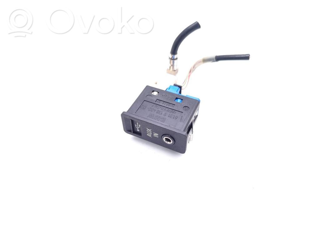 BMW X3 F25 USB socket connector 