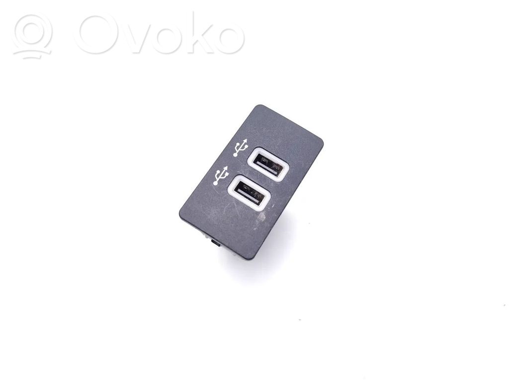 USB jungtis   HC3T14F014BC