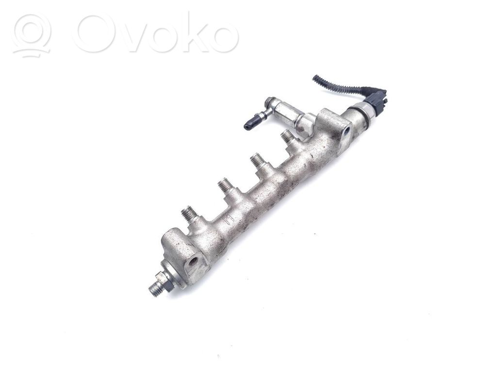 Opel Meriva B Tuyau de conduite principale de carburant