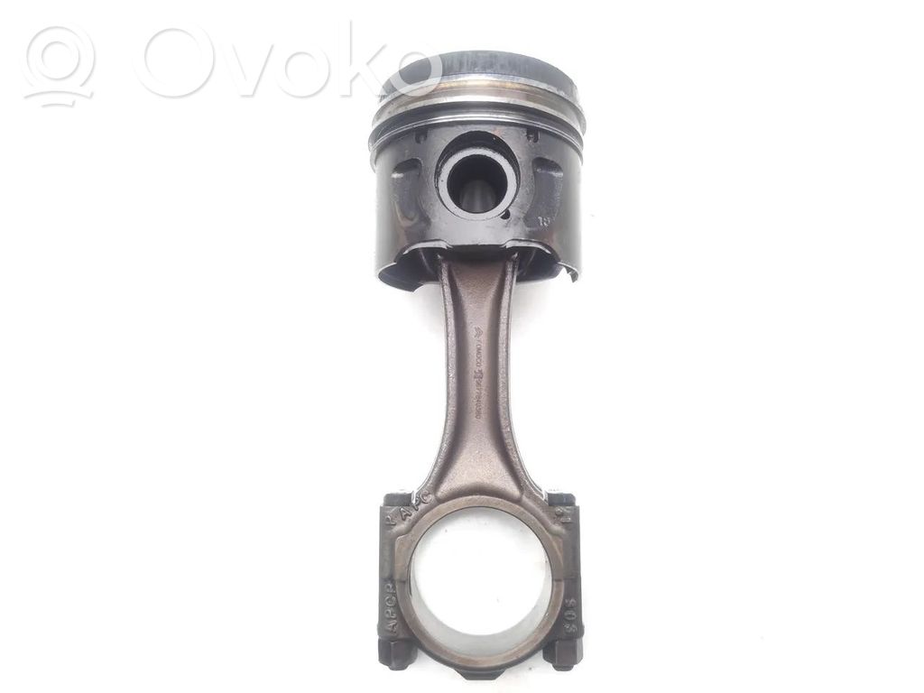 Ford Grand C-MAX Piston with connecting rod 