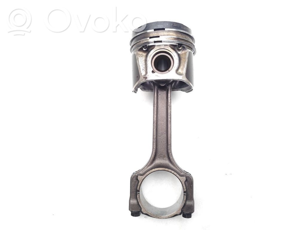 Opel Corsa D Kolben mit Pleuel