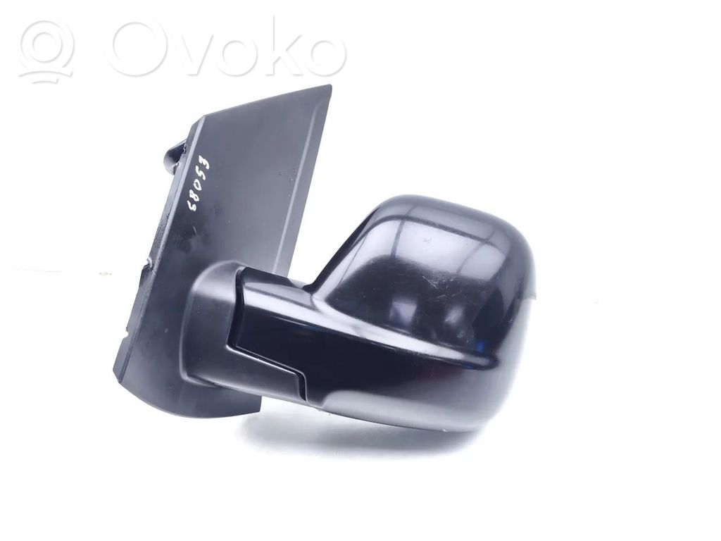 Opel Vivaro Front door electric wing mirror 