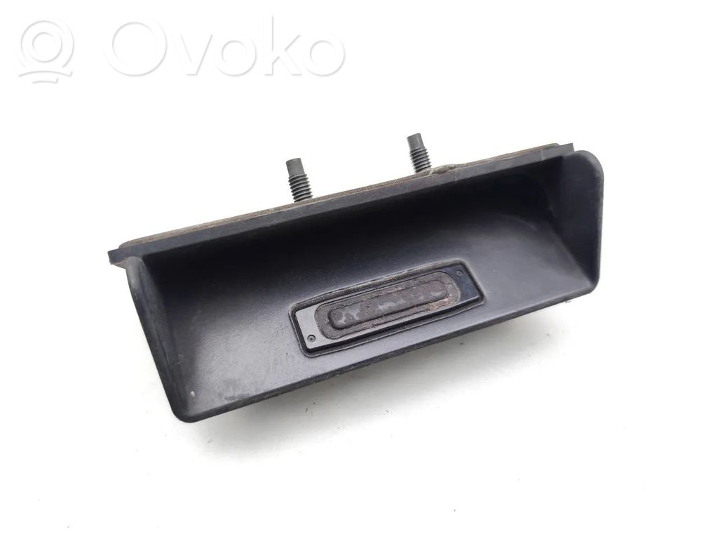 Nissan Pathfinder R51 Interruptor para abrir la puerta trasera 