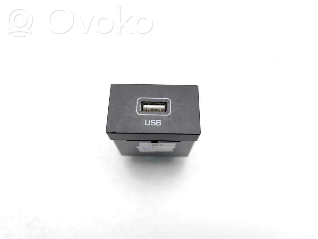 Hyundai Ioniq Enchufe conector USB 