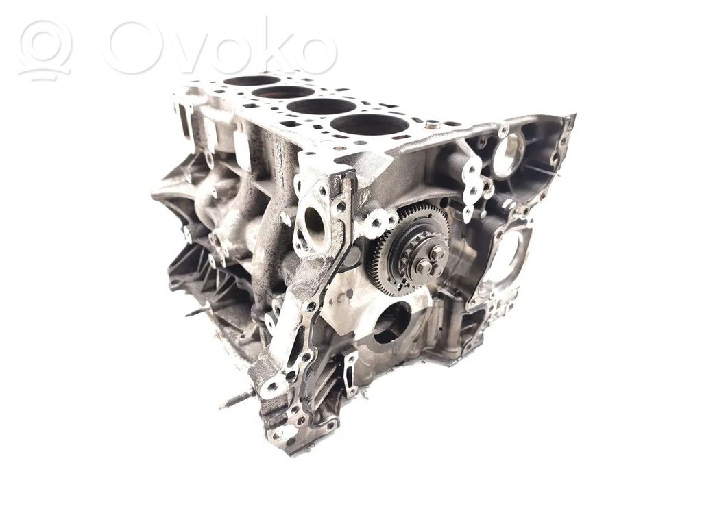 Opel Astra J Engine block 