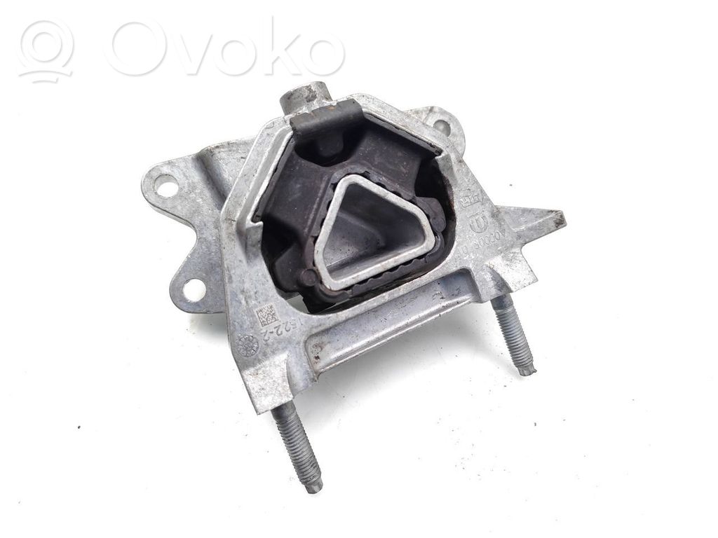 Soporte de montaje del motor   9826533880