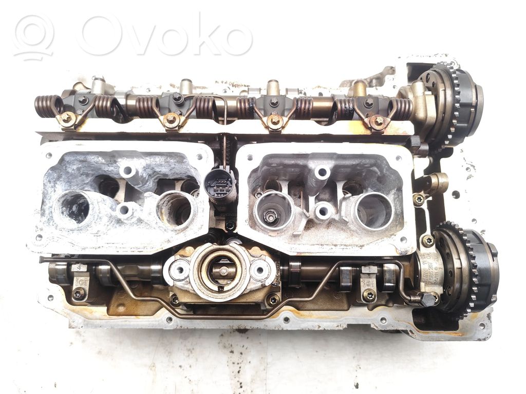 Engine head   7624776