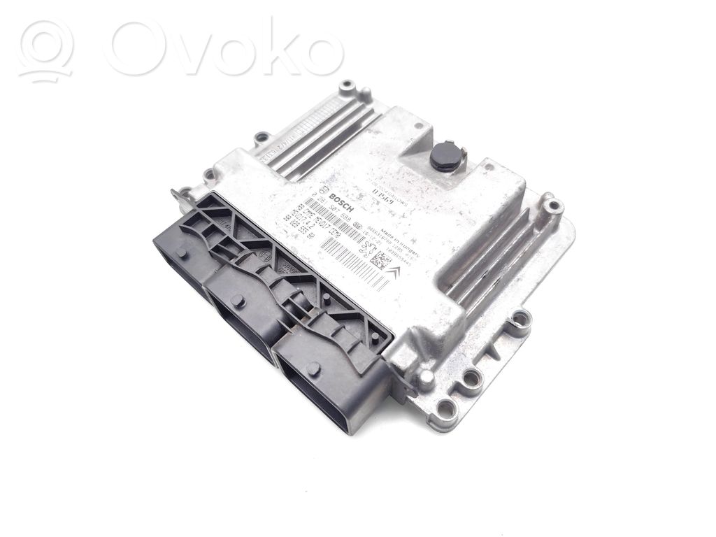Peugeot 208 I Engine control unit/module 