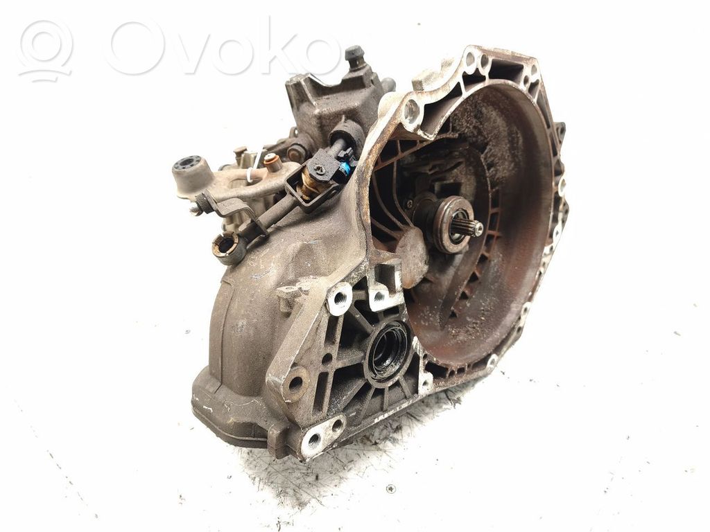 Opel Corsa D 5 Gang Schaltgetriebe 