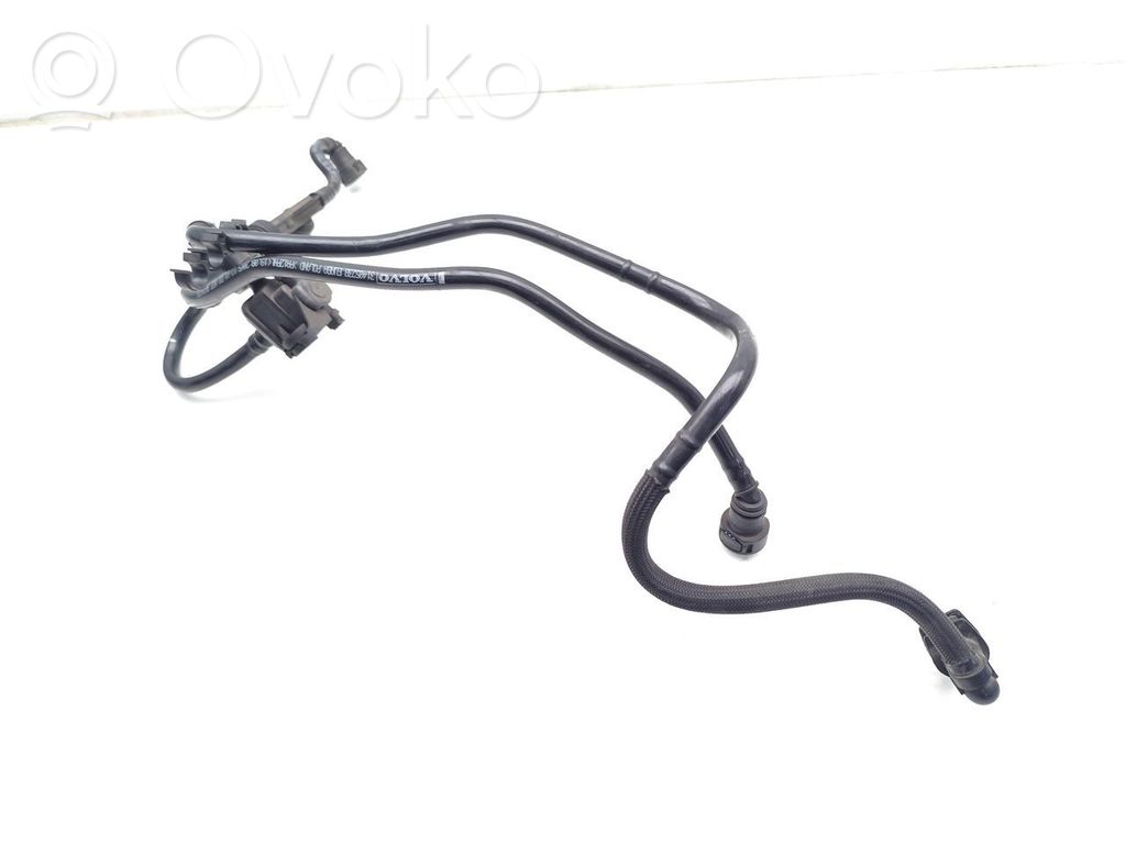 Volvo V40 Tuyau d'alimentation conduite de carburant