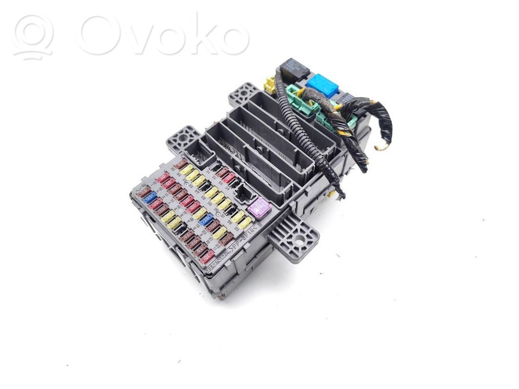 Módulo de fusible   37842RN
