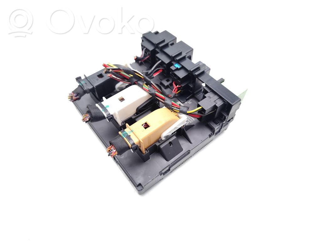 Modul de control caroserie central   3AA937087D