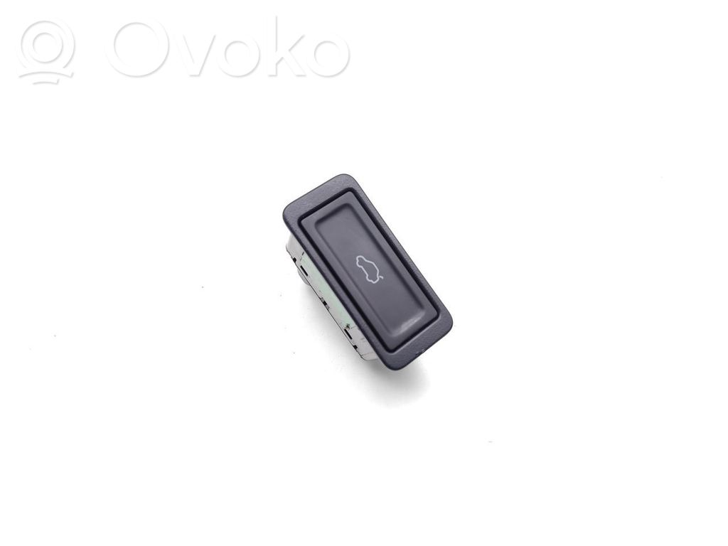 Tailgate opening switch   808001505AA