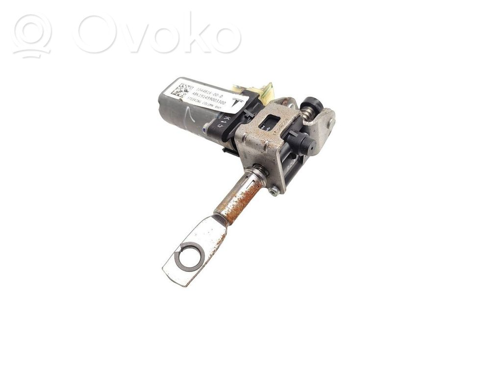 Tesla Model 3 Ohjauspylvään säätömoottori 