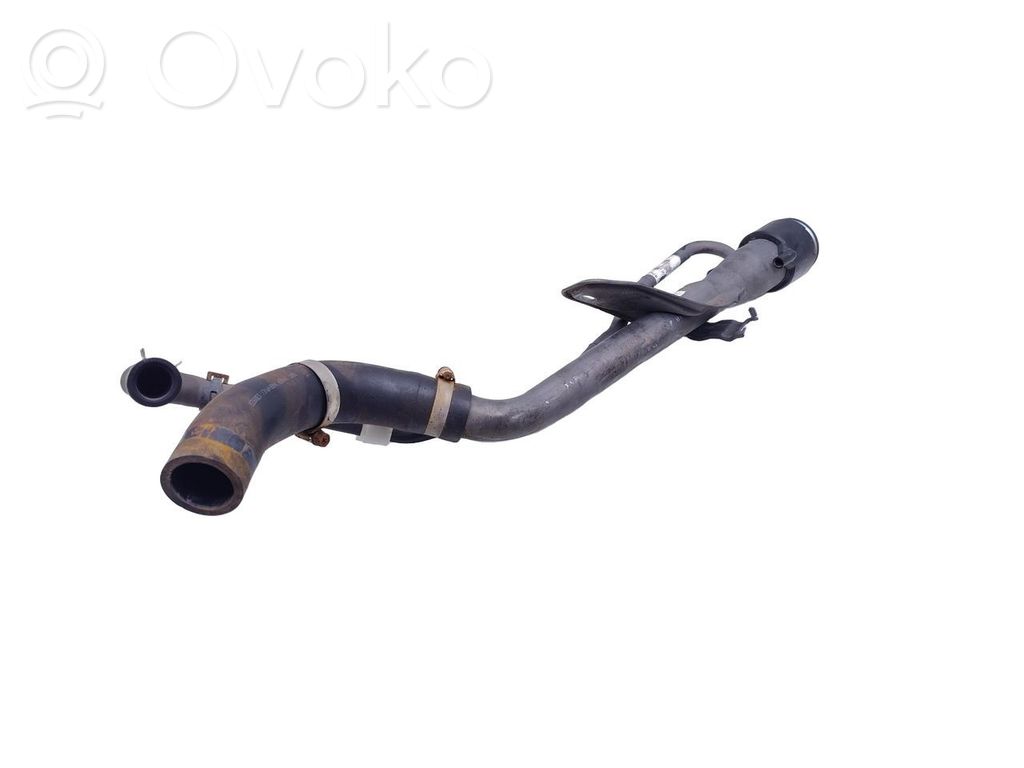 Toyota Hilux VIII Einfüllstutzen Kraftstofftank 