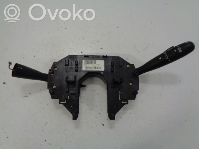 Citroen C4 I Picasso Interruptor/palanca de limpiador de luz de giro 