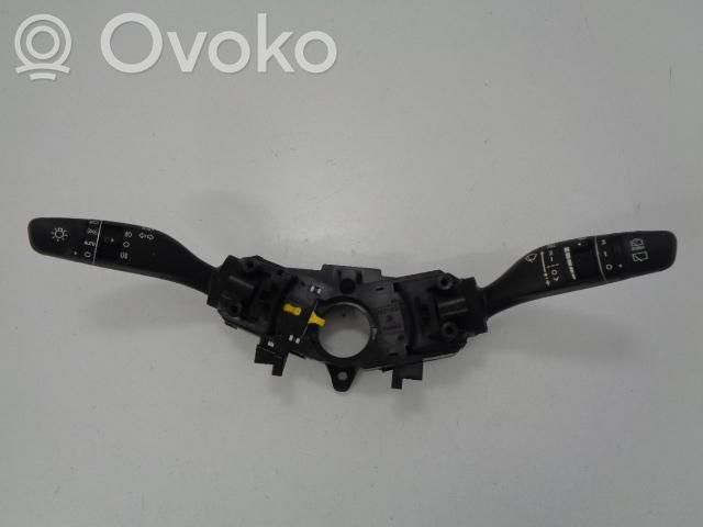 Hyundai i30 Wiper turn signal indicator stalk/switch 