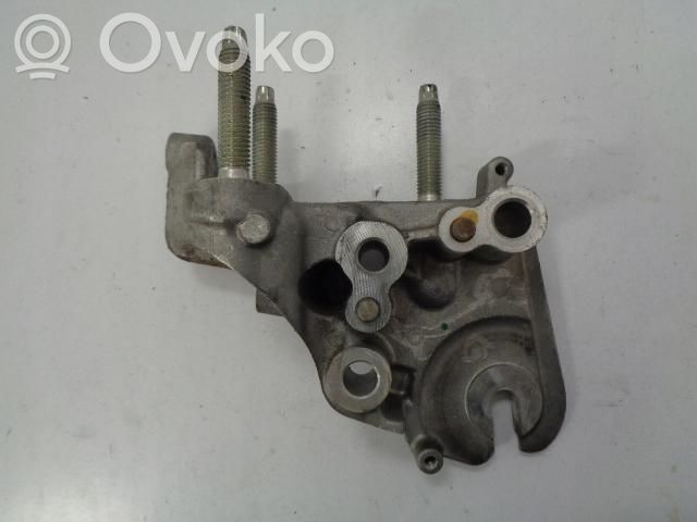 Ford Galaxy Engine mounting bracket 