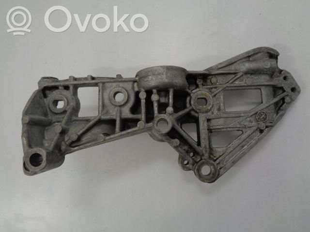 Renault Dacia Duster Generator/alternator bracket 