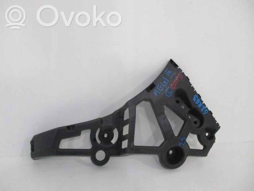 Renault Megane III Soporte de montaje del parachoques trasero 