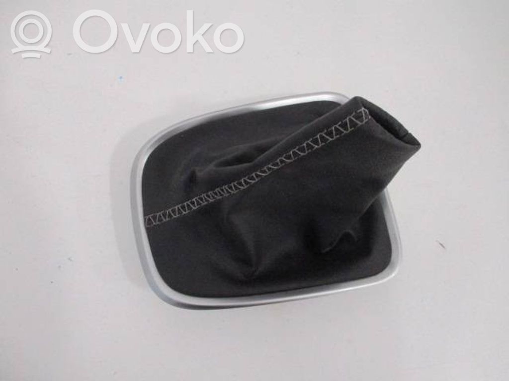 Citroen C3 Consola de plástico de la palanca de cambios 