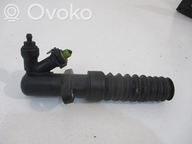 Citroen C3 Kytkimen apusylinteri 