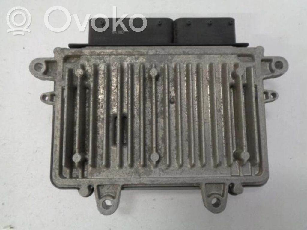 Komputer / Sterownik ECU silnika   A6401503634