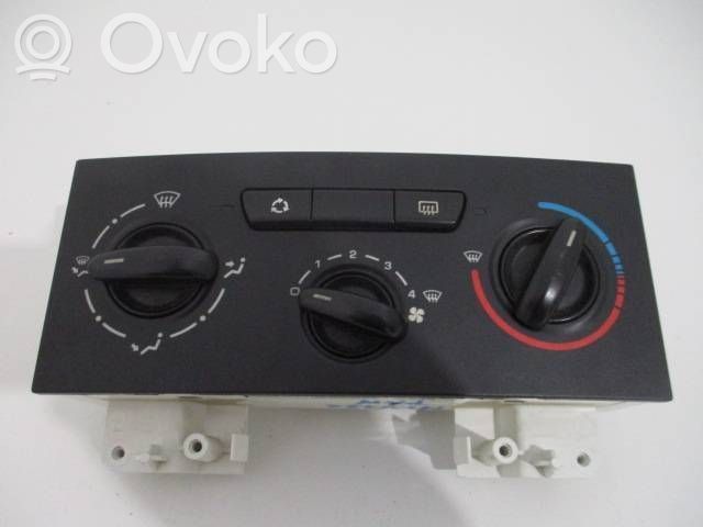 Climate control unit   H5754