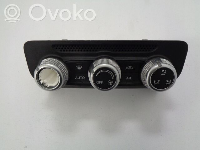 Audi A1 Climate control unit 