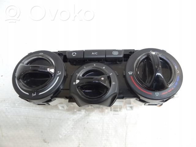 Peugeot 208 I Climate control unit 