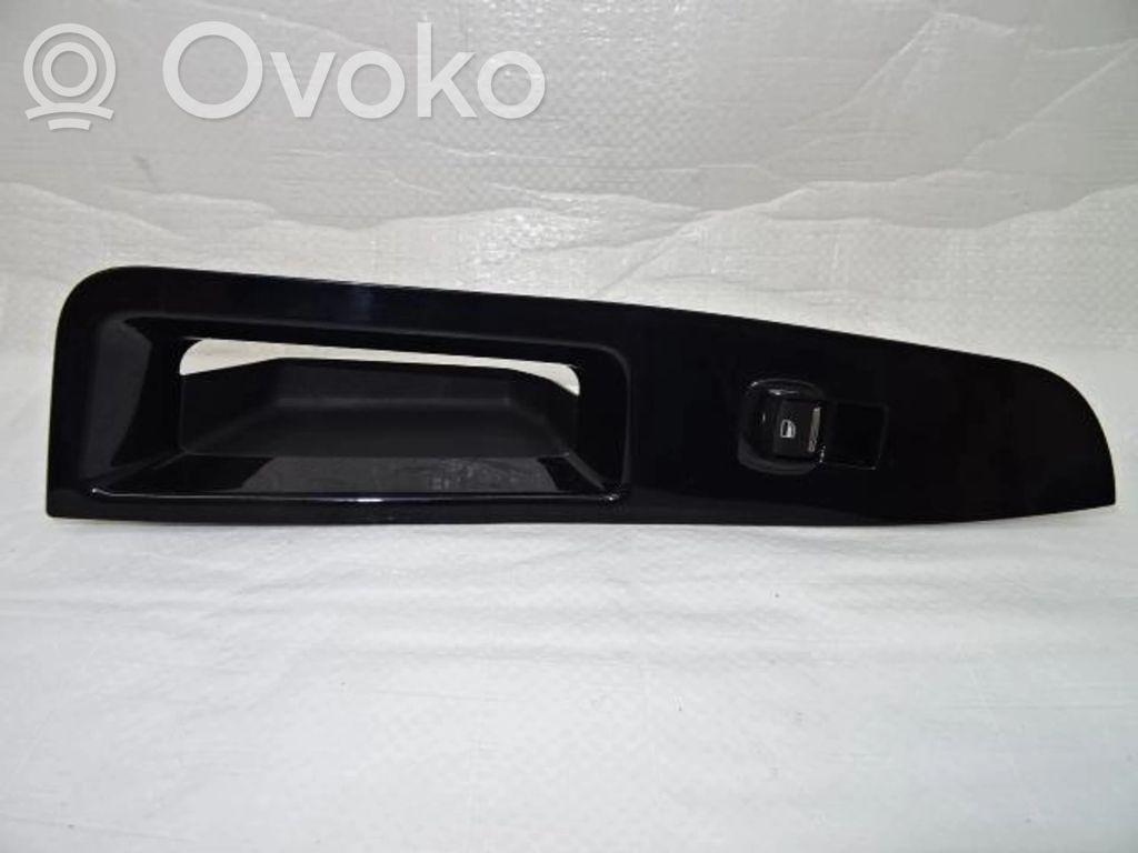 Quarter vent window switch   FT4B14A567BF