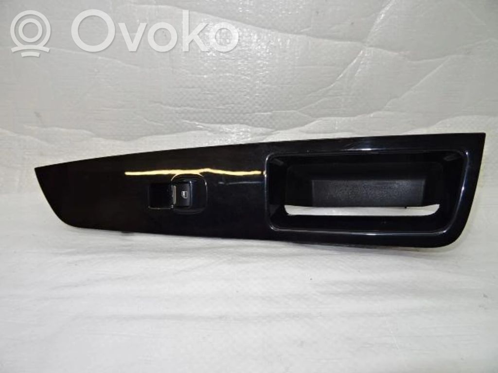Electric window control switch   FT4B14A563BE