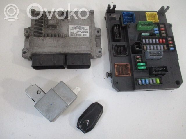 Citroen C4 II Picasso Kit cu ECU motor și set închidere uși 