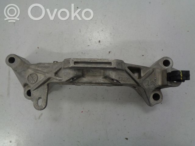 Łapa / Mocowanie silnika   9813582980