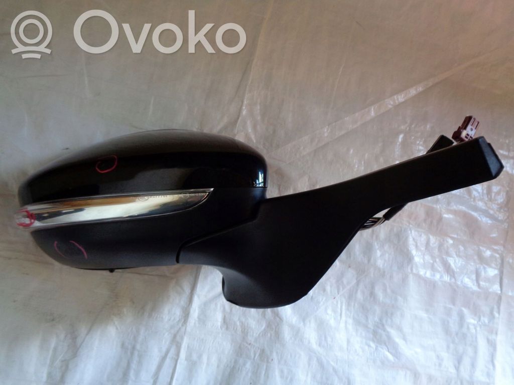 Citroen C3 Front door electric wing mirror 